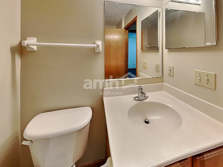 6757 Eddleston Ct — Photo 13