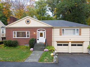111 Woodcliff Rd, Brookline, MA 02467