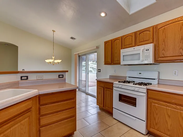 8381 E Hopi Cir — Photo 11