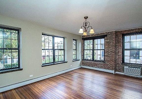 5th image of 3078 36th St #2