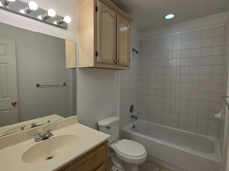 1908 Agua Fina Ave #1 — Photo 11