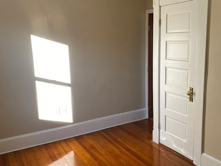 22 McCabe St #2 — Photo 8