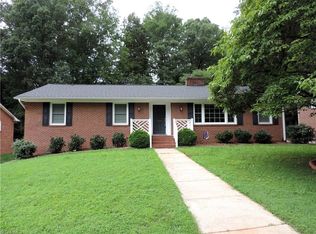 2558 Amesbury Rd, Winston Salem, NC 27103