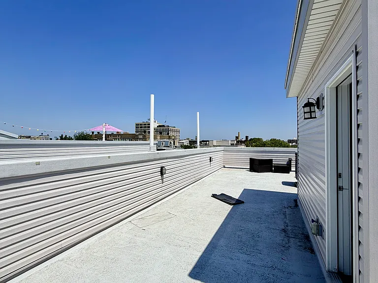 1302 N Marshall St #2 — Photo 41