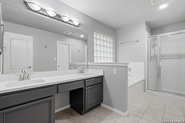 21207 Encino Ash — Photo 20