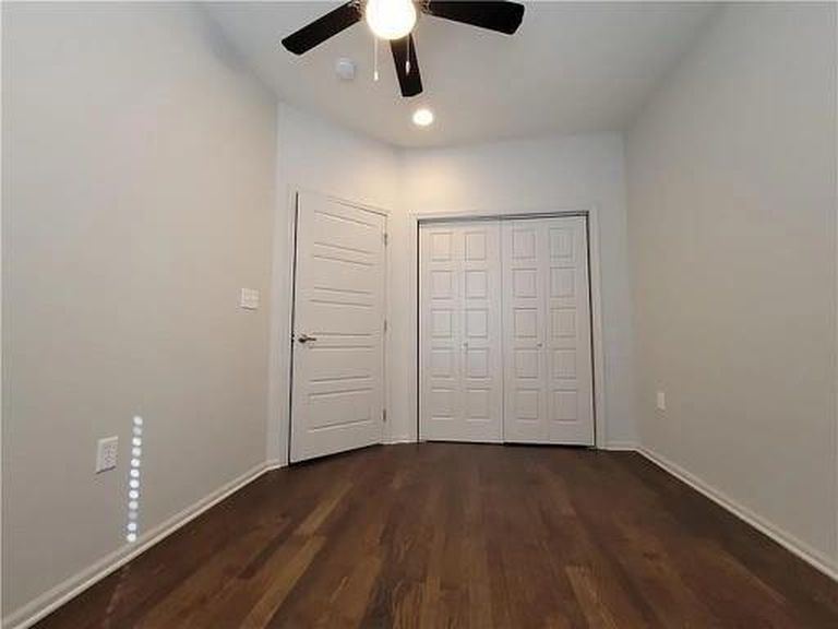 15880 Shawnee Dr, Overland Park, KS - View 6