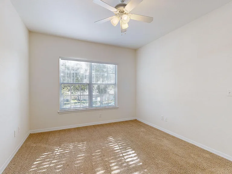 Ashton at Waterford Lakes — Photo 77