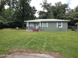 4298 South St, Marianna, FL 32448