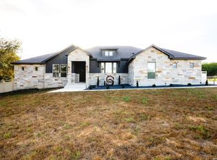 109 Owen Ridge Dr, La Vernia, TX 78121