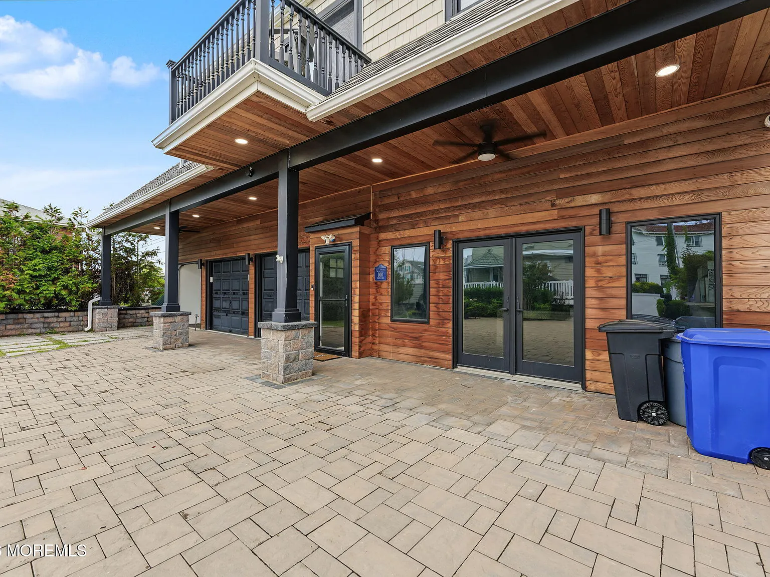 2 bed, 1.5 bath, $3,600 — Photo 2