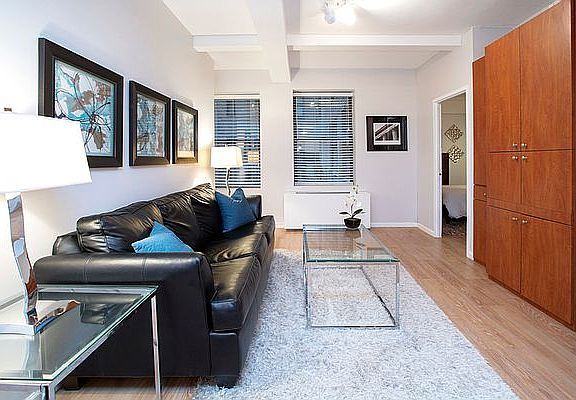 2nd image of 150 W 51st St APT 824