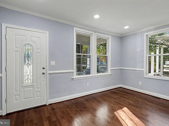 4th image of 5406 Taylor Rd