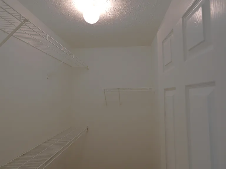 138 Alton Cir — Photo 15