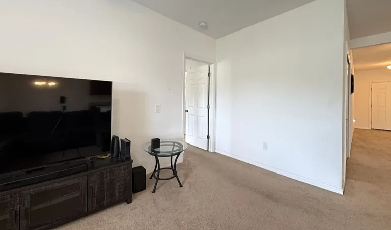 18715 Alfaro Loop — Photo 8