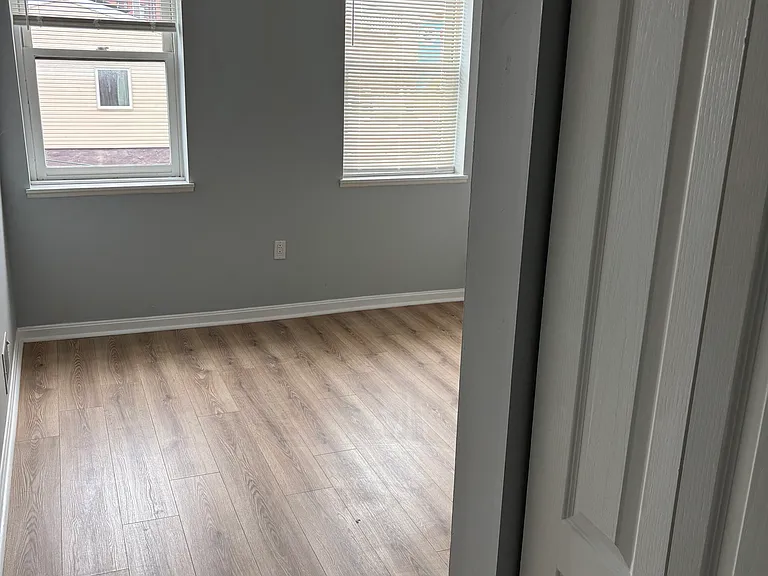902 McArdle Broadway #2 — Photo 6