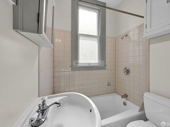 5th image of 1407 Jackson St
