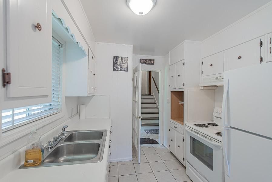 1st image of 4571 Sahara Dr SW #12979068