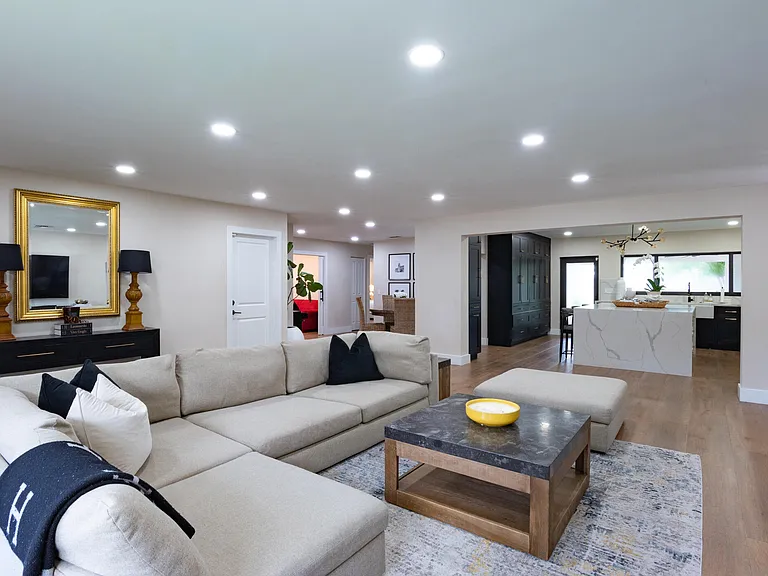 335 Franklin Rd — Photo 11