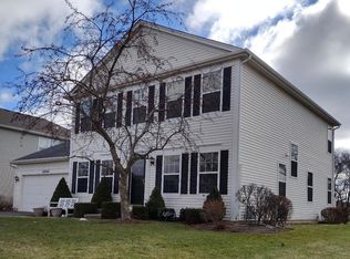 10549 Lancaster St, Huntley, IL 60142