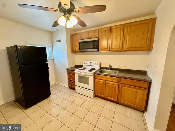 525 N Rose St, Baltimore, MD 21205