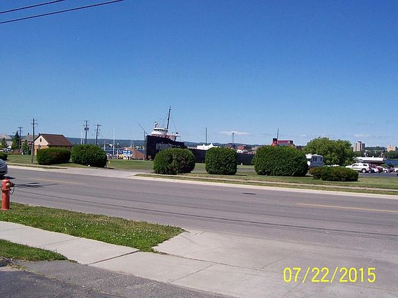 2nd image of 518 E Portage Ave
