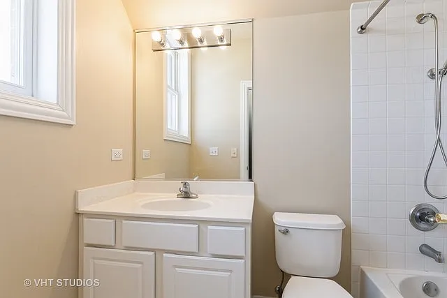 1867 Admiral Ct — Photo 15