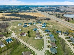 5103 Hay Field Dr SW, Cedar Rapids, IA 52404