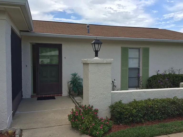 8161 Braddock Cir #1 — Photo 4