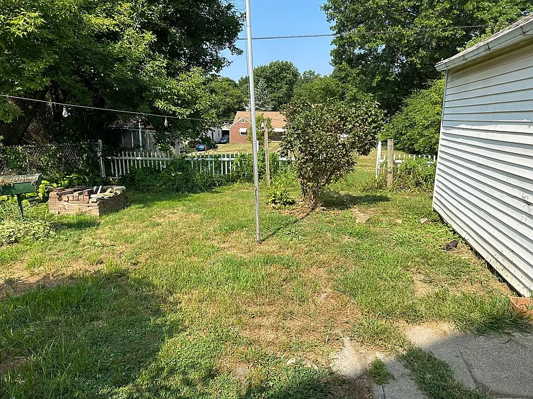 110 Halls Heights Ave — Photo 22