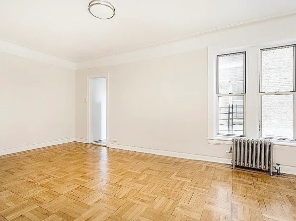 227 Haven Avenue image 1 of 7