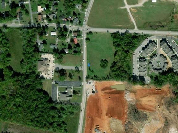 3rd image of 960 S Walnut Ave