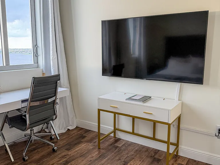 300 S Australian Ave #1007 — Photo 9