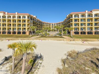 900 Village Ln APT 612, Pass Christian, MS, 39571