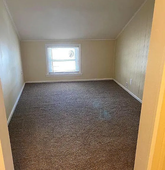 19 Walnut St — Photo 7
