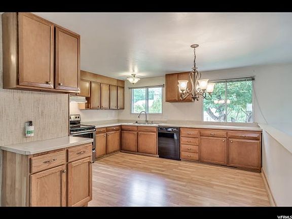 2nd image of 7093 S Brookhill Dr