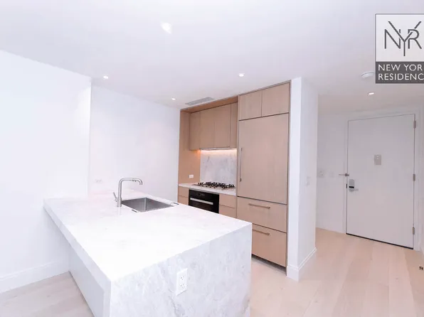 501 Third Avenue image 1 of 17