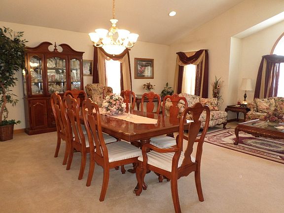 5th image of 8679 Oriole Dr