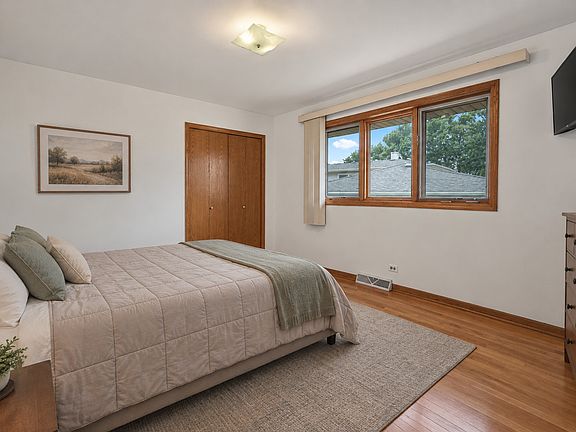 5th image of 4155 W 118th Pl