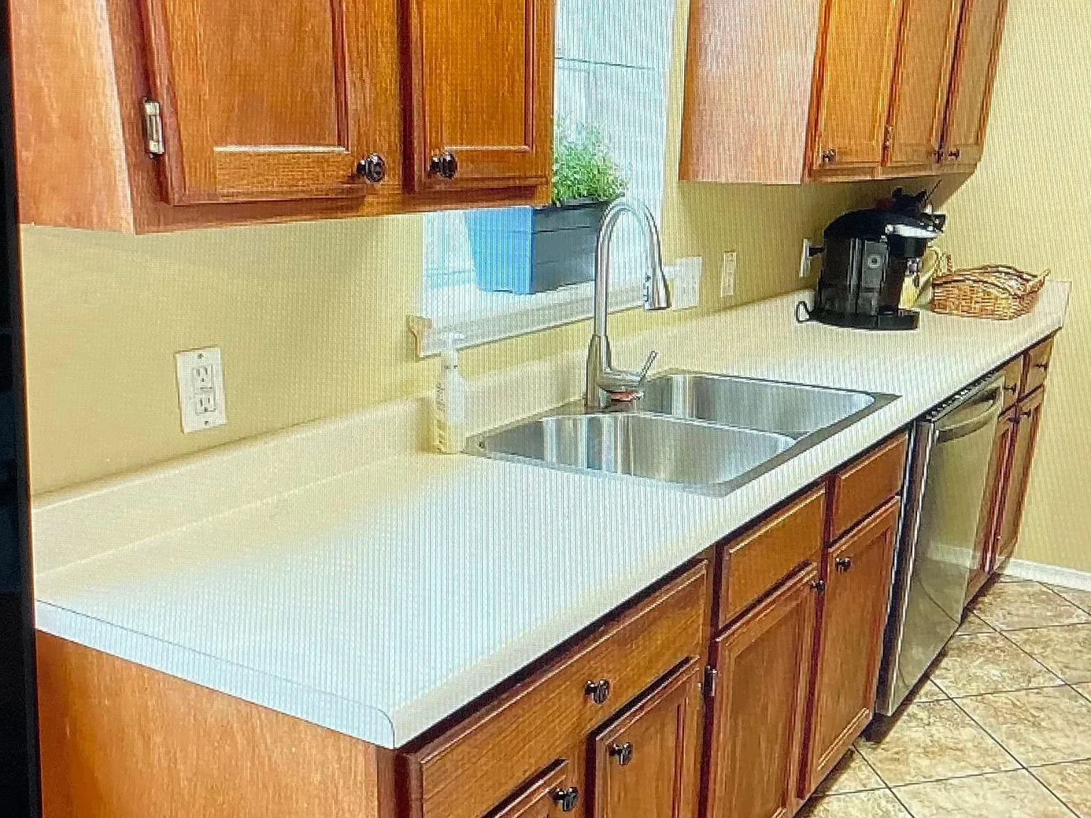3 bed, 1224 sqft, $1,550 — Photo 4