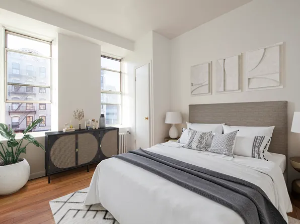 210 1st Avenue image 6 of 28