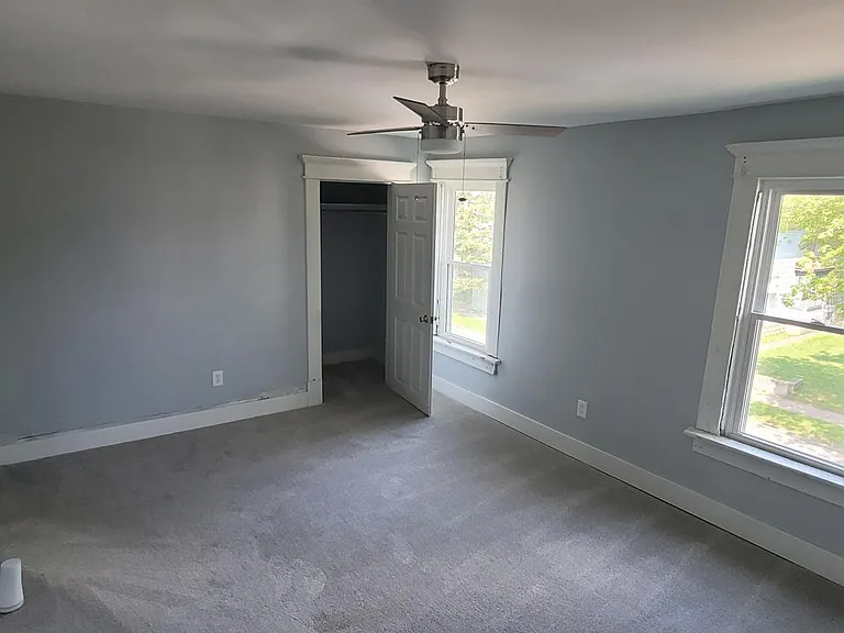 401 S Harris Ave — Photo 13