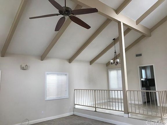 3rd image of 4806 Darien St