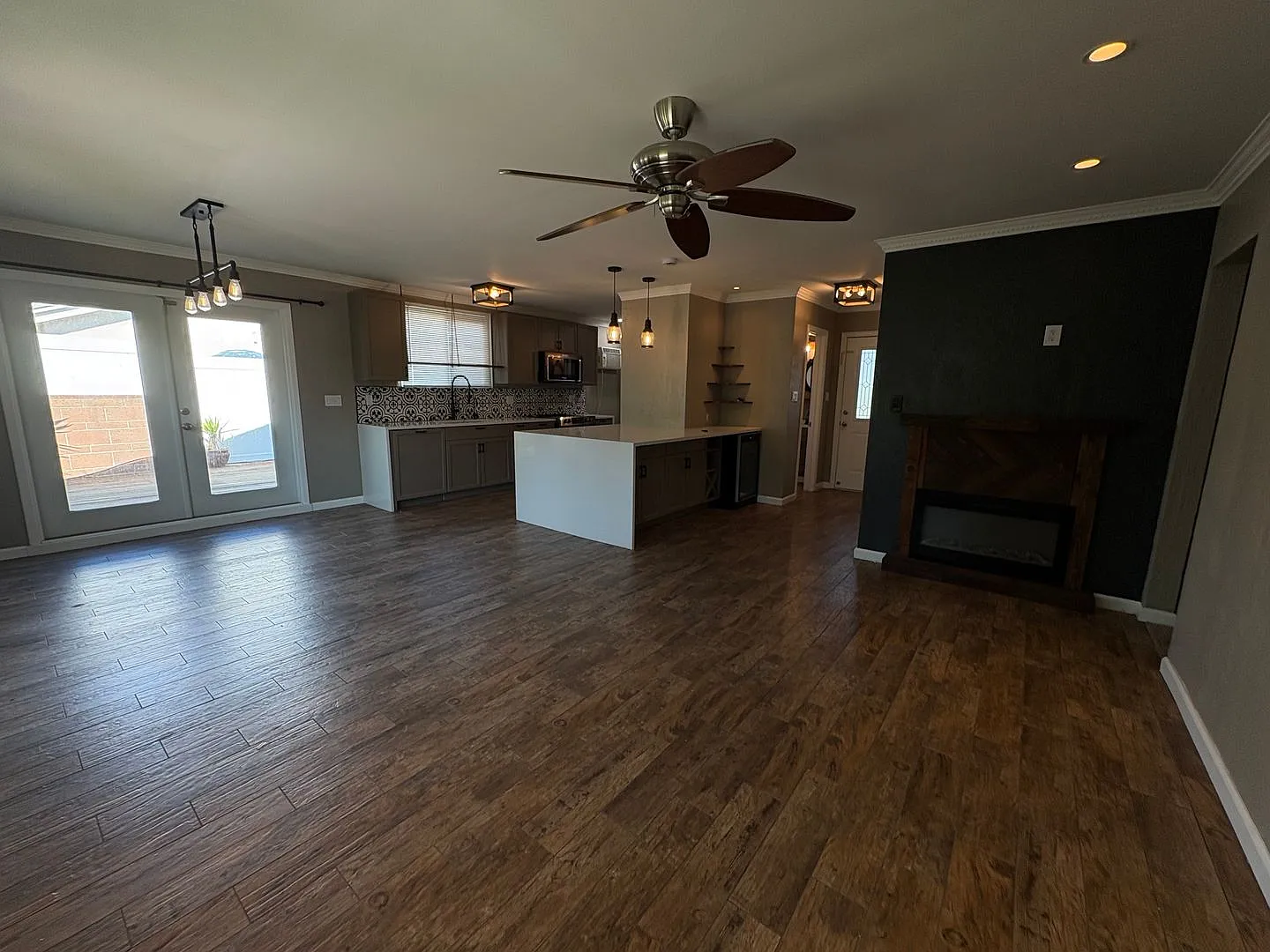 3 bed, 2 bath House in Clairemont with a Pool and Jacuzzi — Photo 4
