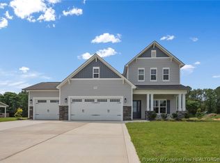 5352 Mountain Run Dr, Hope Mills, NC 28348