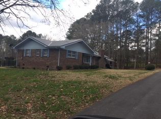 904 Virginia Ave, Chatsworth, GA 30705