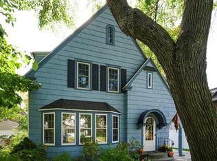 1607 New York Ave, Manitowoc, WI 54220