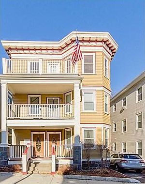 2nd image of 124 King St #B