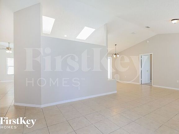 3rd image of 539 Anise Ct