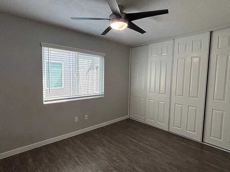 West Fifth Apartments — Photo 164