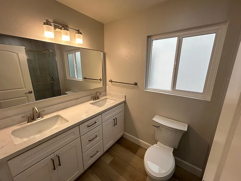 1723 W Balboa Blvd #A — Photo 15